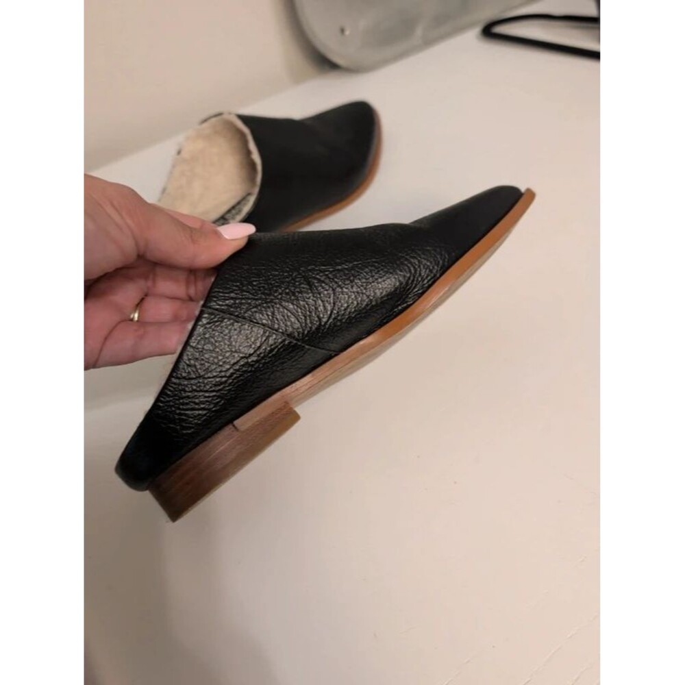 Kelsi Dagger Brooklyn Sail black leather shearling mules size 7.5 - Picture 3 of 10
